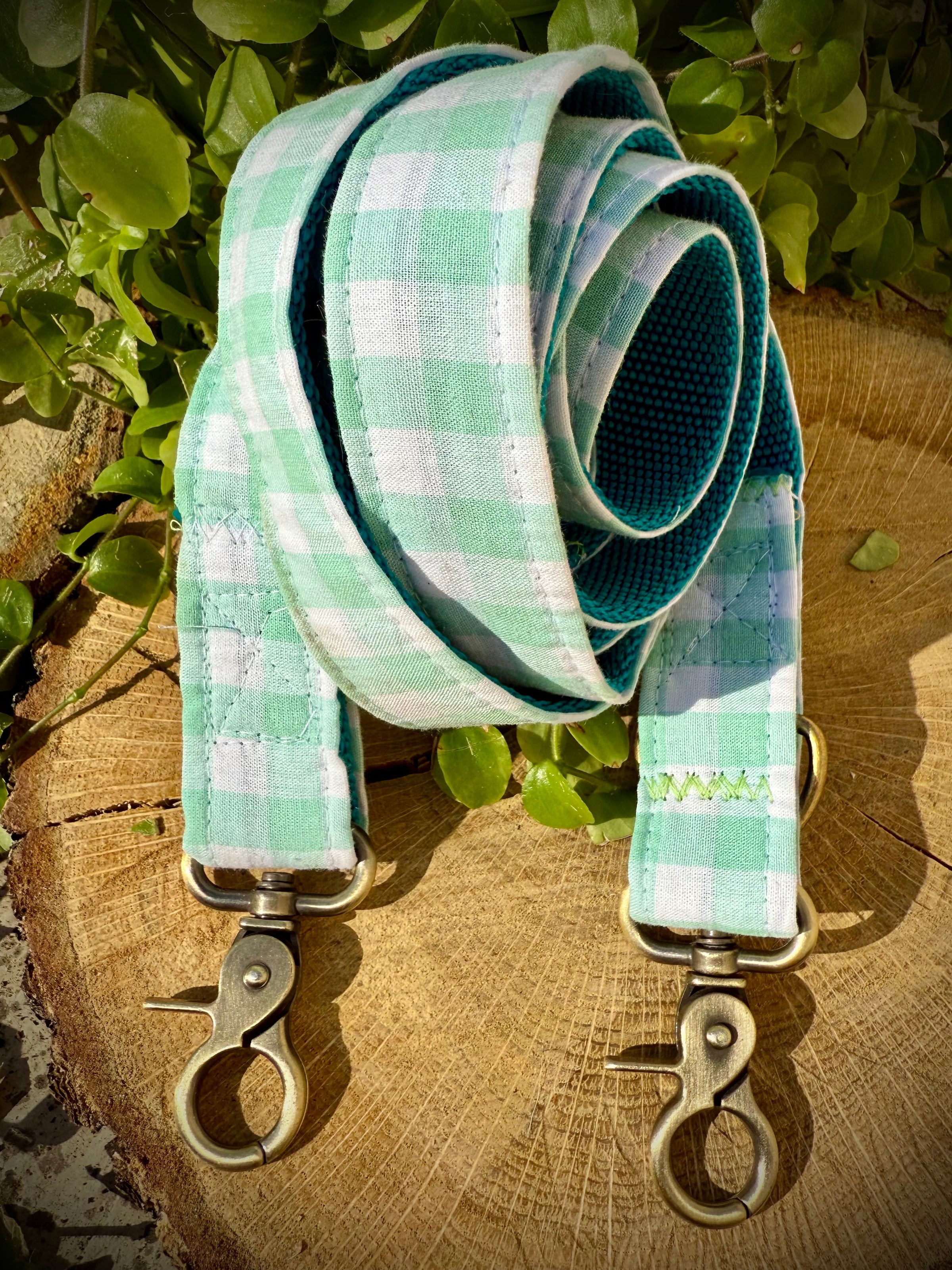 🧵 Colección Vichy – Tradición, Estilo y Sostenibilidad
