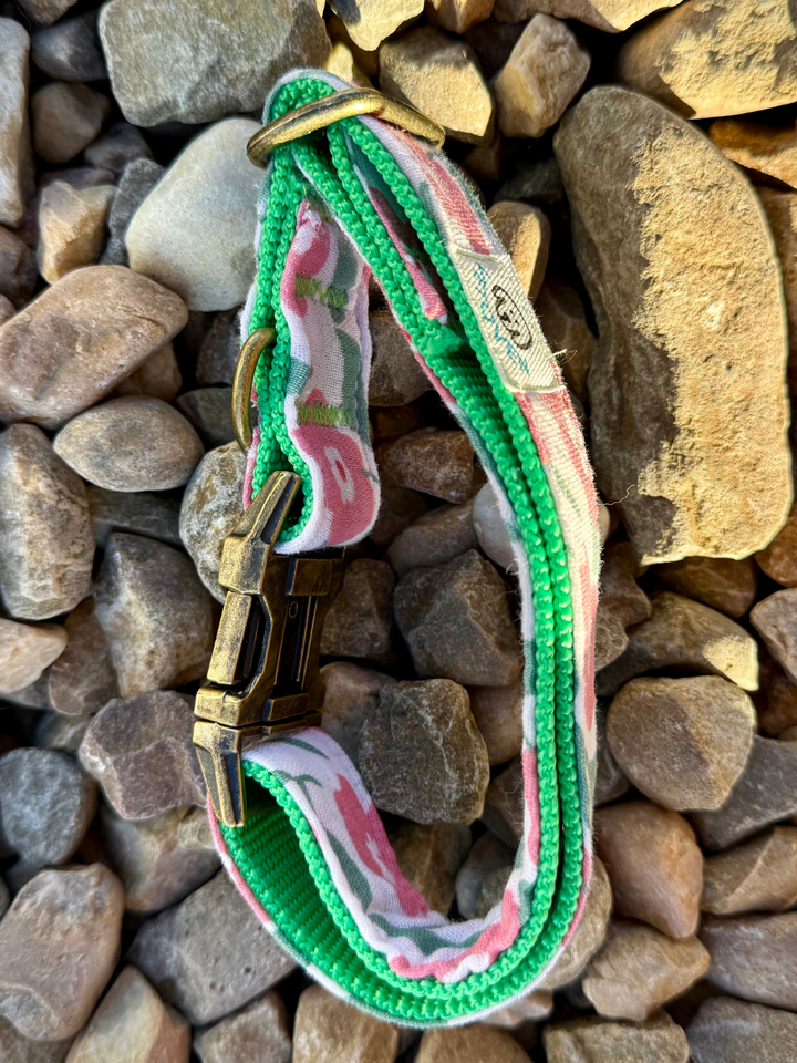 Collar para Perro “Campo de Rosas” – Paseos con Dulzura y Estilo Floral