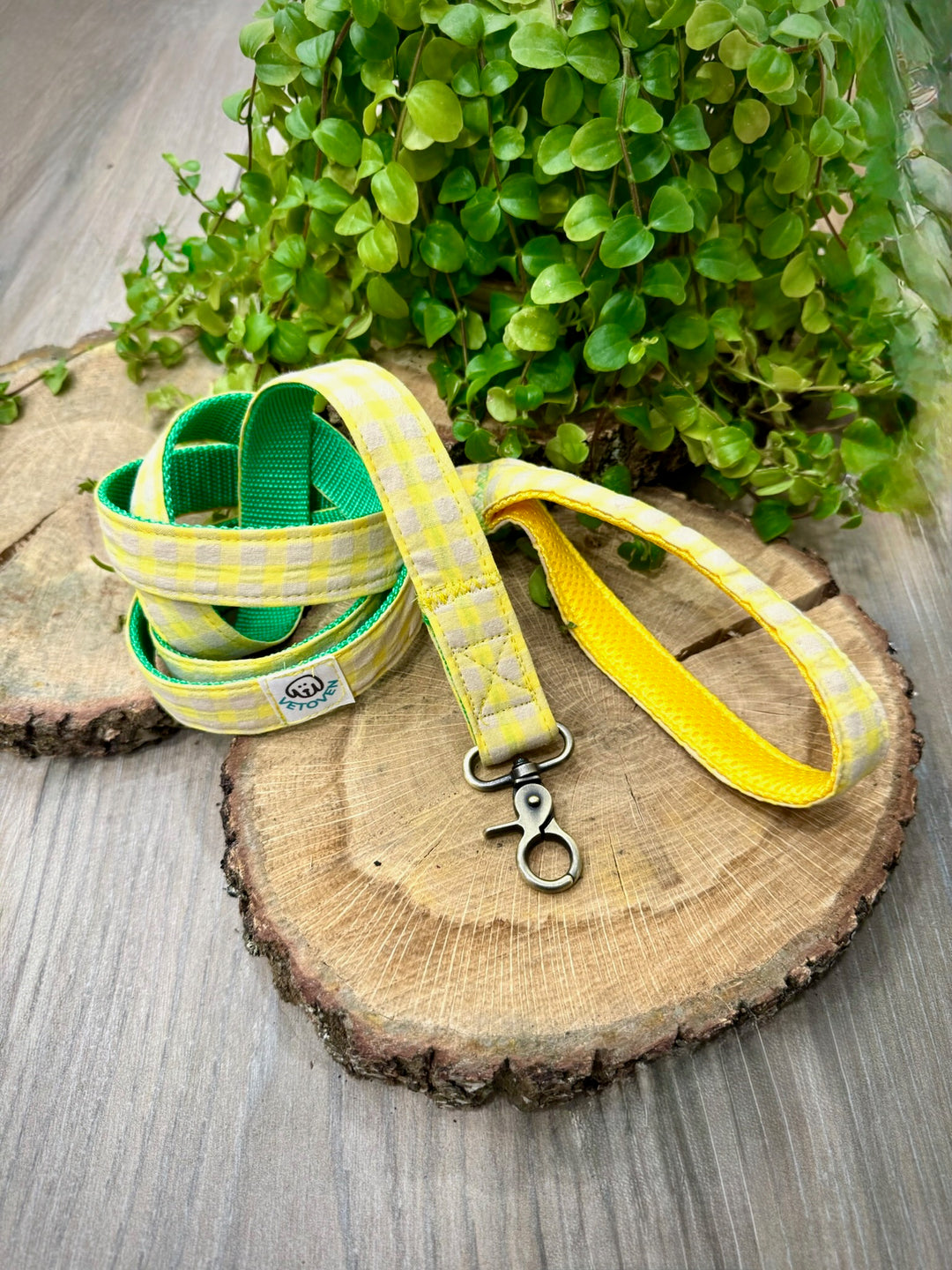 Correa Vichy Neón Lemon Drop – Hecha a Mano con Interior Verde y Empuñadura Acolchada
