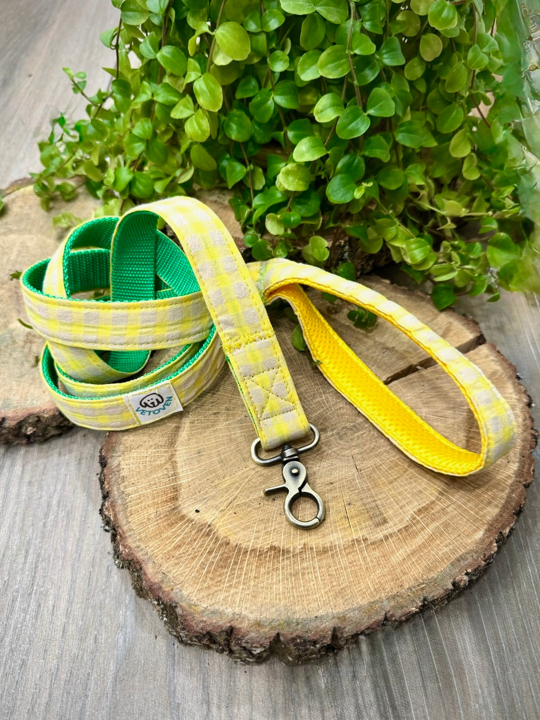 Correa Vichy Neón Lemon Drop – Hecha a Mano con Interior Verde y Empuñadura Acolchada