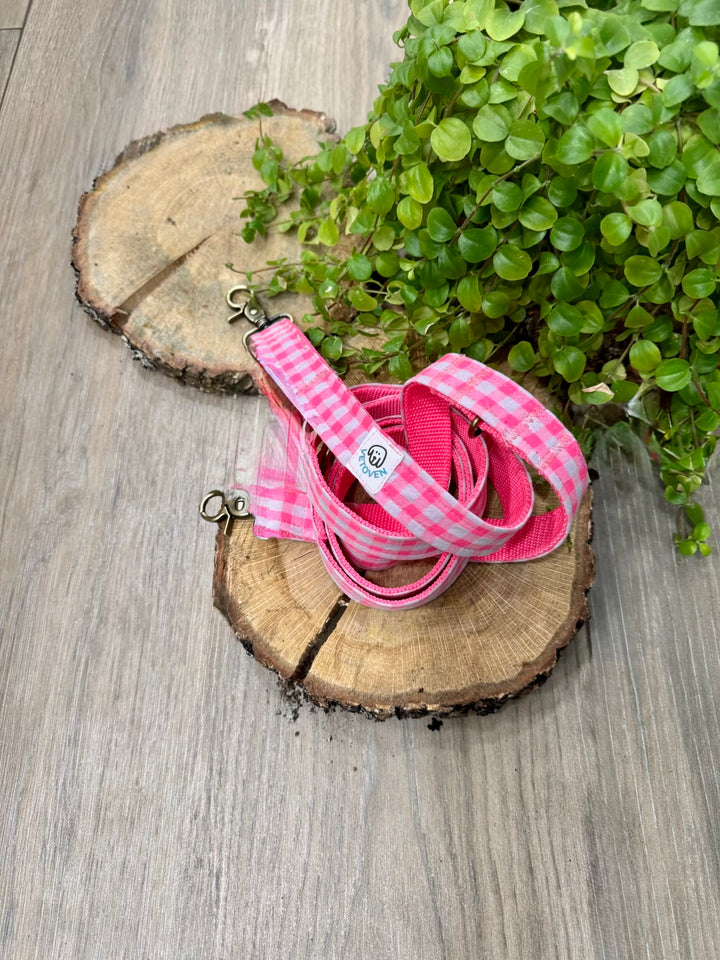 Correa Multiposición para Perros Vichy Neón Pink – Paseos Manos Libres, Ajustable y de Alta Resistencia
