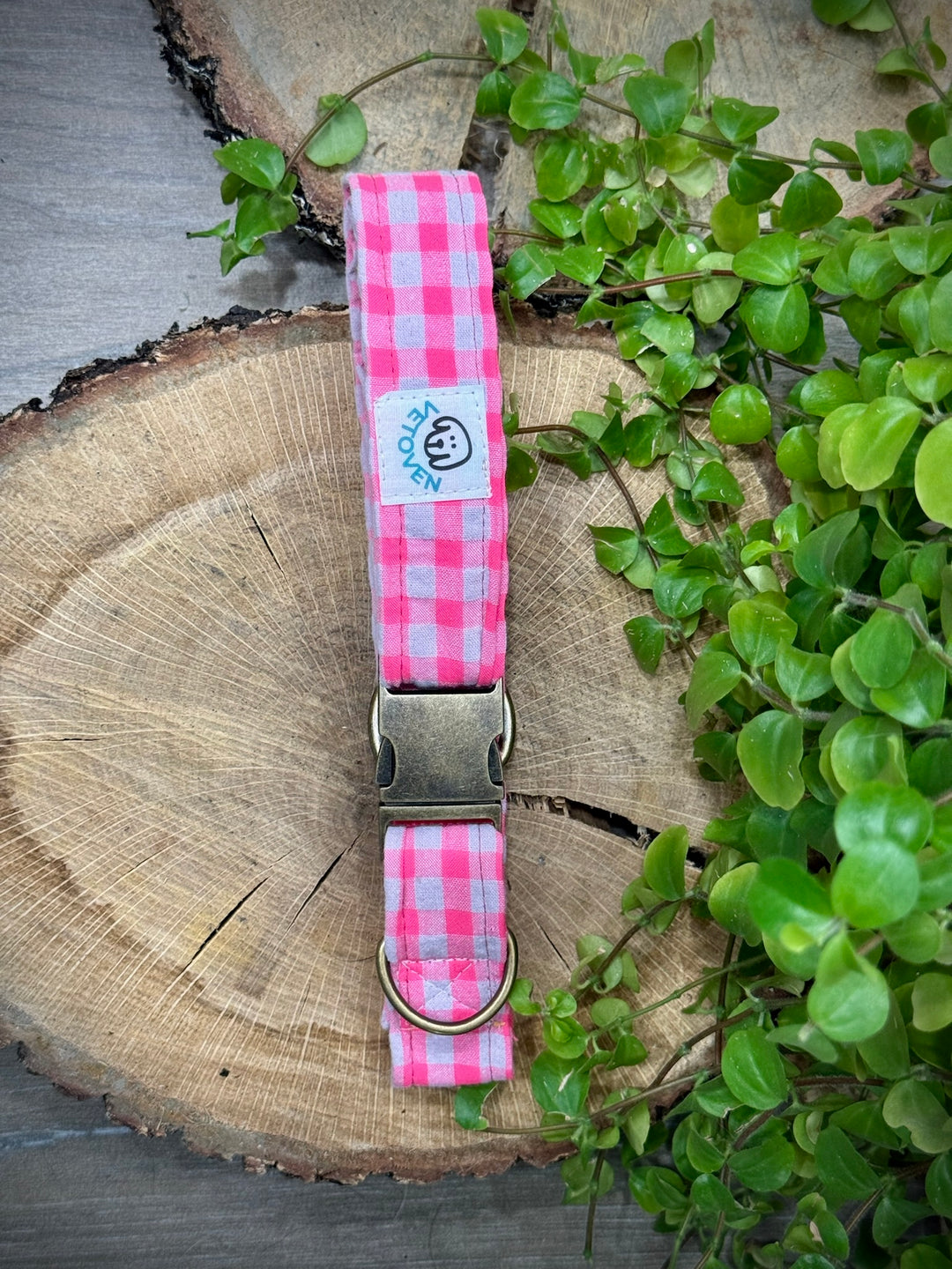 Collar para Perros Vichy Neón Pink – Algodón Resistente, Hecho a Mano y con Estilo Único