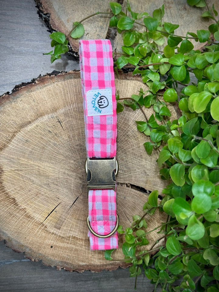 Collar para Perros Vichy Neón Pink – Algodón Resistente, Hecho a Mano y con Estilo Único