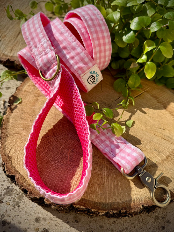 Correa para Perro “Vichy Rose” – Estilo Romántico y Atemporal