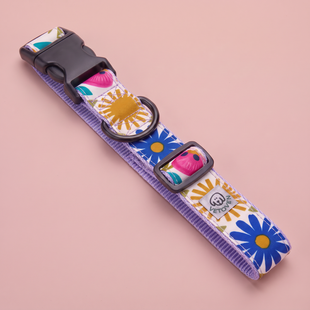 Collar regulable artesanal para perro Amapola Pop – vista plana
