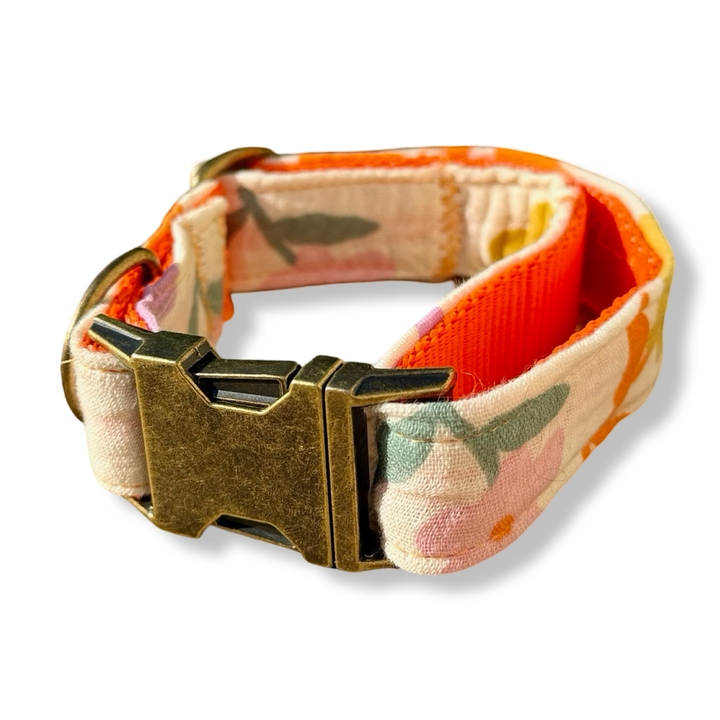 Collar para Perros Azucena Naranja 🟧  – Colección Jardín de Verano | Hecho a Mano y Diseñado por Veterinarios