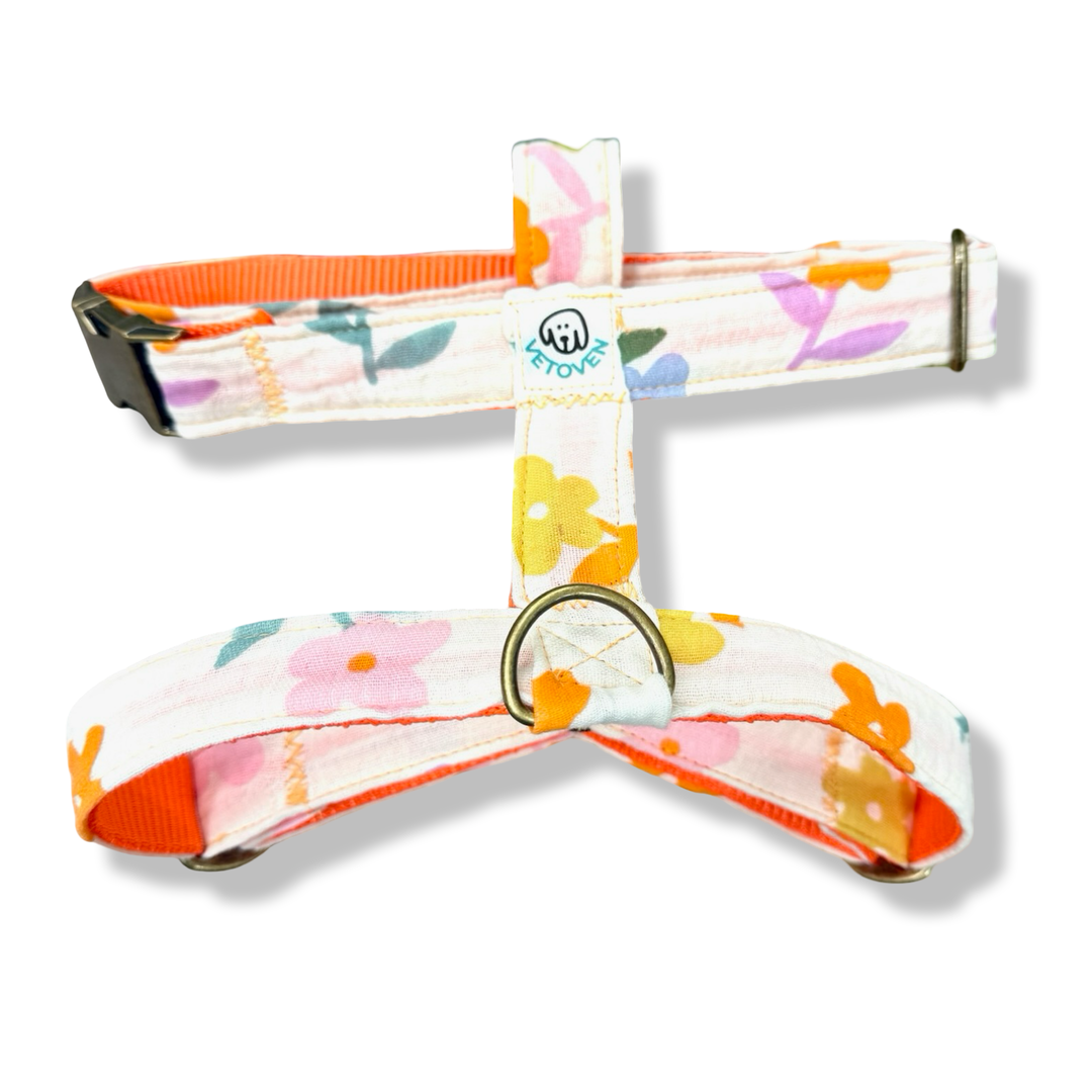 Arnés para Perros Azucena Naranja 🟧  – Diseño en H | Hecho a Mano y Diseñado por Veterinarios · Colección Jardín de Verano
