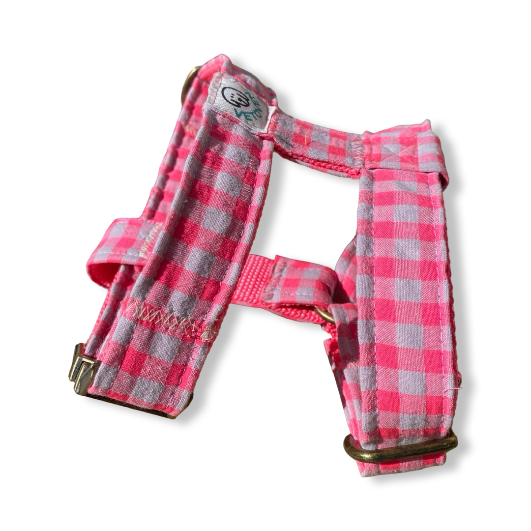 💖 Arnés para Perros Vichy Neón Pink – Diseño en H, Hecho a Mano y Diseñado por Veterinarios