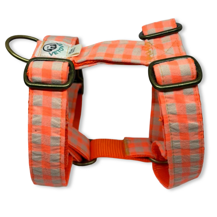 Arnés para Perros Vichy Neón Coral Pop 🌺 – Diseño en H, Hecho a Mano y Diseñado por Veterinarios