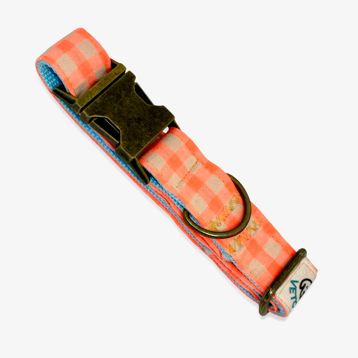 Collar para Perros Vichy Neón Coral Pop 🌺 – Hecho a Mano y Diseñado por Veterinarios
