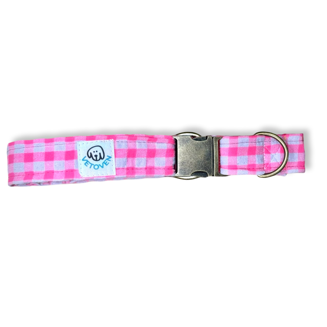 Collar para Perros Vichy Neón Pink Peony 🌸 – Hecho a Mano y Diseñado por Veterinarios