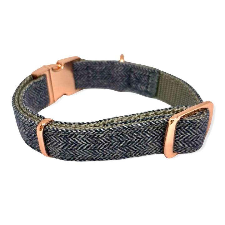 🖤 Collar para Perro “Sombra de Carbón” – Estilo Sobrio y Atemporal